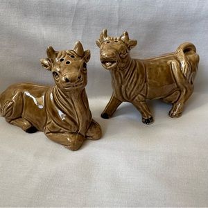 Vintage Kenmar Ceramic Cow Salt And Pepper Shakers Brown